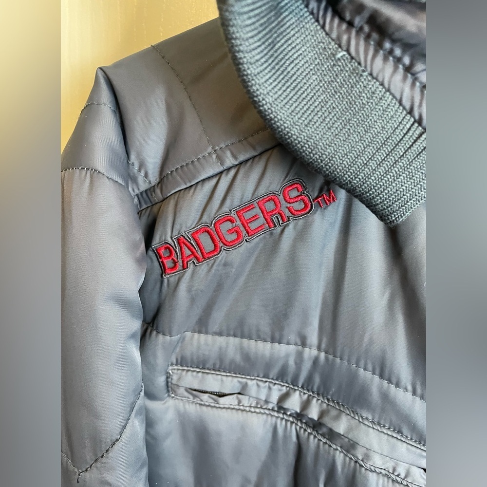 Wisconsin Badgers Puffer Jacket Large - Picture 5 of 14